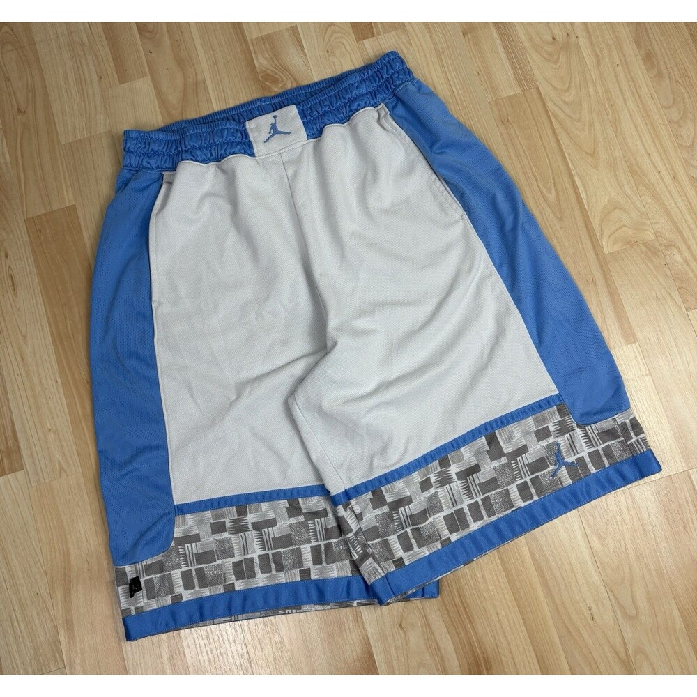 Y2K Jordan Brand Basketball Shorts / UNC Blue / Size Large / Nike